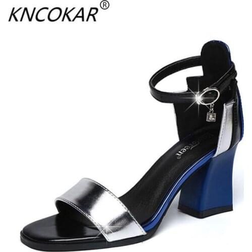 In the summer of 2018, the new high-heeled shoes are styled with a large size lady with high heels and sandals