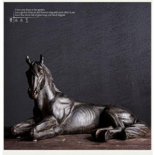 European Resin Horse Statue Decoration Living Room Office Ornament Horse Figure Home Accessories Horse Sculpture Modern Art