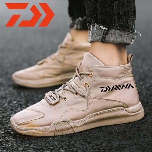 2021 DAWA Fishing Boots Men Outdoor Camping Windproof Shoes Mountaineering Anti-skid Breathable Boots DAIWA Fishing Shoes
