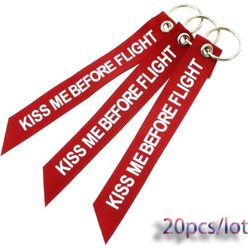 20pcs/lot Streamer Key Chain KISS ME BEFORE FLIGHT Mens Jeweller Bag Pendant Key Rings Luggage Tag Lovers Gifts Flight Attendant