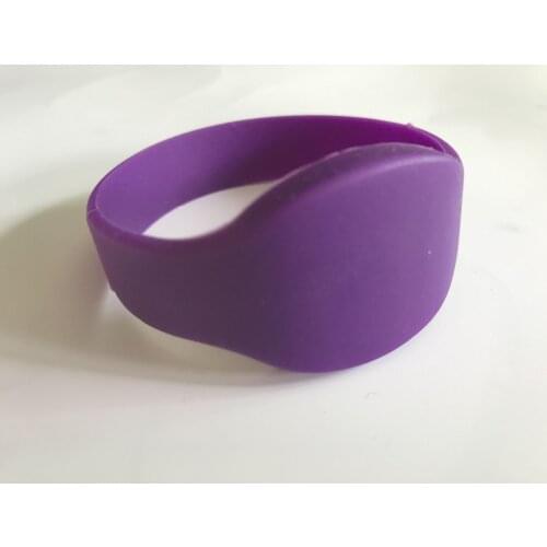 500pcs/lot 13.56MHZ fudan m1 RFID silicone key fob wristband cover