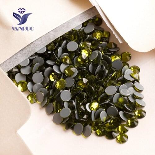 YANRUO 2058HF SS20 4.6-4.8mm Olivine Hotfix Cristall Stones And Crystal Strass Rhinestones For Rhinestones On Clothes
