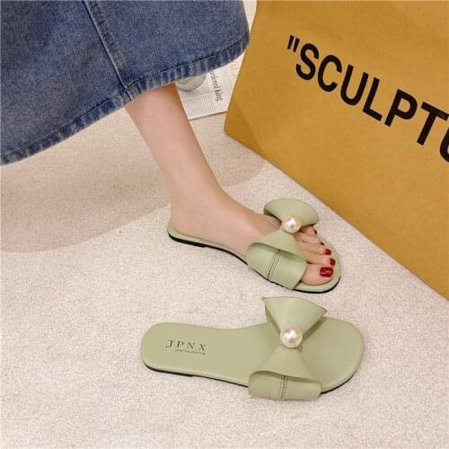 Summer Fashion Sweet Pearl Bow Flat Slippers Brand Designer Comfortable Light Shoes Beach Womens Slippers Womens Shoes
