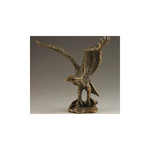 Chinese Old Superb Chinese Collectable Handmade Old Carving Vivid Bronze Statue Eagle decoration bronze factory outlets