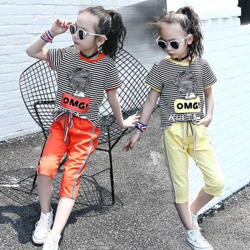 2018 New Summer Children Leisure Striped Short Sleeved Five Point Pants Children Girls Two Piece Suit