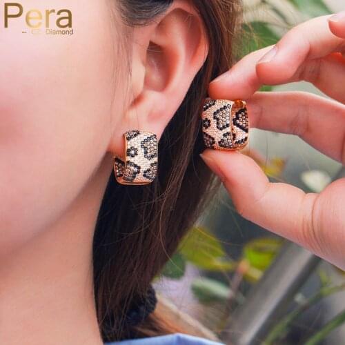 Pera Chunky Wide Square Shape Black White Cubic Zirconia Unique Stripes 585 Rose Gold Hoop Earring for Ladies Party Jewelry E734