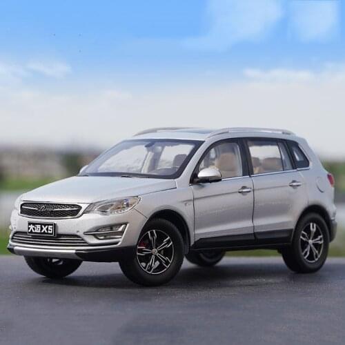 Diecast1:18 Scale Zotye Damai X5 Off-road Vehicle SUV Alloy Simulation Car Model Collectible Decoration Gift Hot Toys