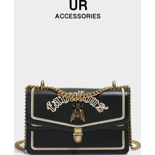New Girl Bag Korean Version Easy to Wear One-shoulder Diagonal Chain Bag Embroidered Bee Harbor Style Small Square Bag