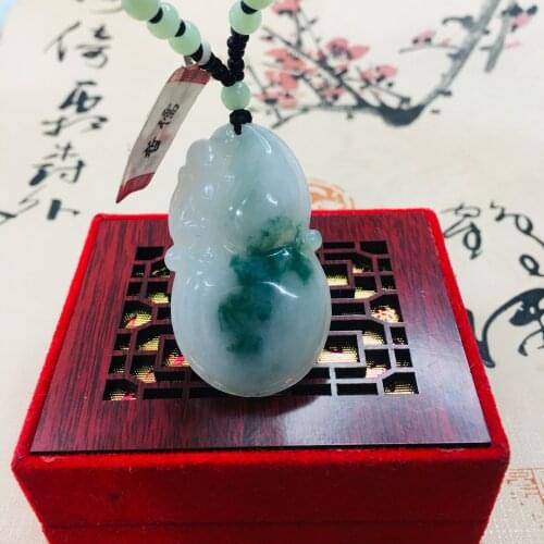 Zheru pure natural Jadeite carved two-color good luck gourd pendant with green bead chain sweater chain Send A certificate