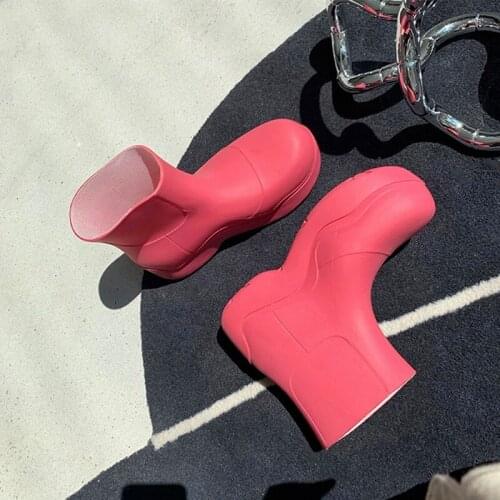 2021 Autumn and Winter Fashion Candy Color Big Head Heightening Thick Bottom Flat Bottom Waterproof Short Tube Rain Boots Women