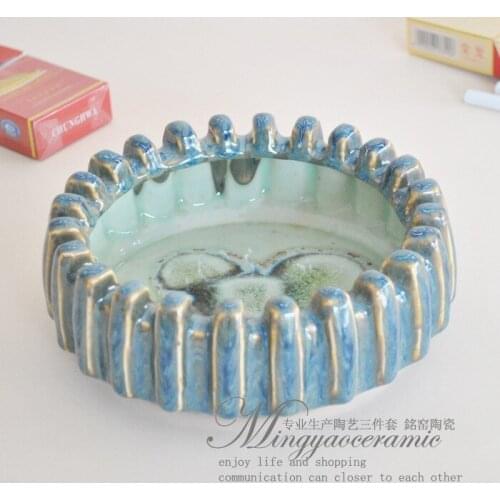 Wholesale supply Jingdezhen Ceramic ashtray ashtray glove box debris cylinder crafts 25513