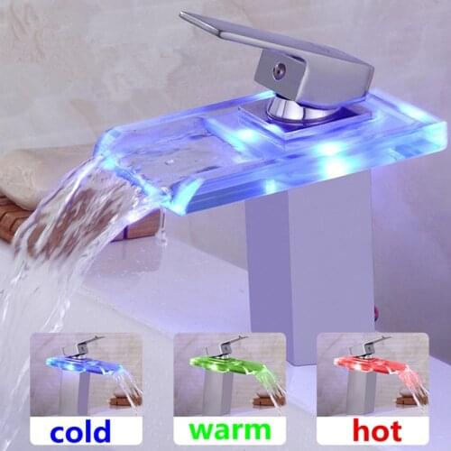 2018 Top Fashion Baralho Torneira Bathroom Faucet With Led Light Polished Tap Basin Deck Mounted Sink Mixer 3 Colours Change
