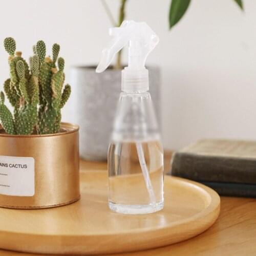 200ML Transparent Plastic Spray Bottle Portable Plastic Refillable Container Empty Cosmetic Containers Makeup Moisture Atomizer