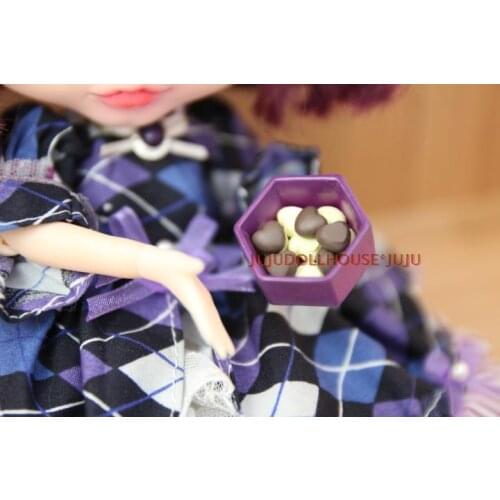 1 Box 1:12 Miniature Dollhouse Heart Shape Chocolate Mini Food for Blyth Petend Toy Kitchen