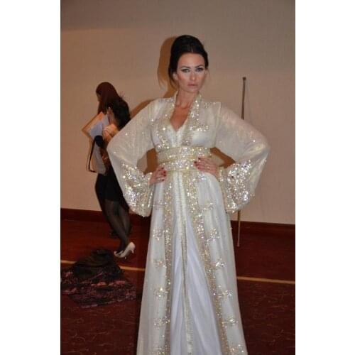 Muslim Evening Dresses A-line V-neck Long Sleeves Beaded Crystals Moroccan Kaftan Dubai Saudi Arabia Long Prom Dress Gown