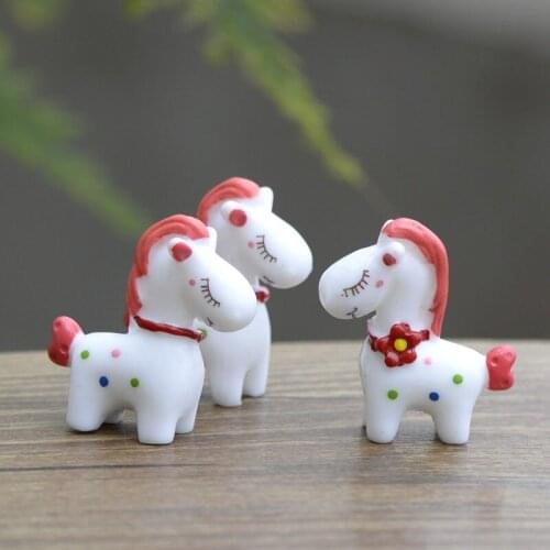 2pc Cute Love Horse Animal Miniature Fairy Garden Home Houses Decoration Mini Craft Micro Landscaping Decor DIY Accessories