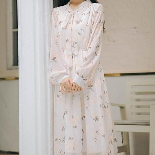 French chiffon dress gentle style dress ladies floral V-neck dress regular sleeve mid-length dress ladies 2021