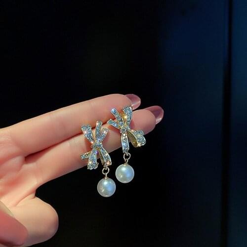 Luxury Female Crystal Bowknot Drop Earrings Charm Gold Color Wedding Earrings Cute White Pearl Dangle Earrings For Women