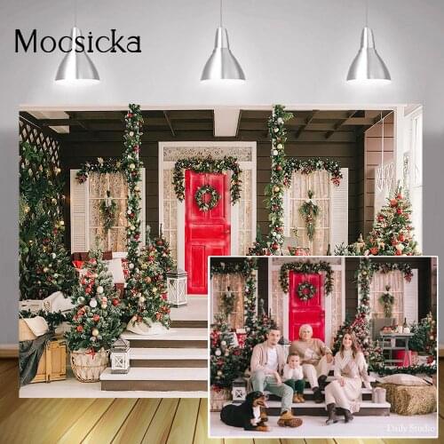 Christmas Trees Courtyard Backdrop Red Retro Door Winter Family Party Background Decorations Newborn Baby Adult Portrait Photo