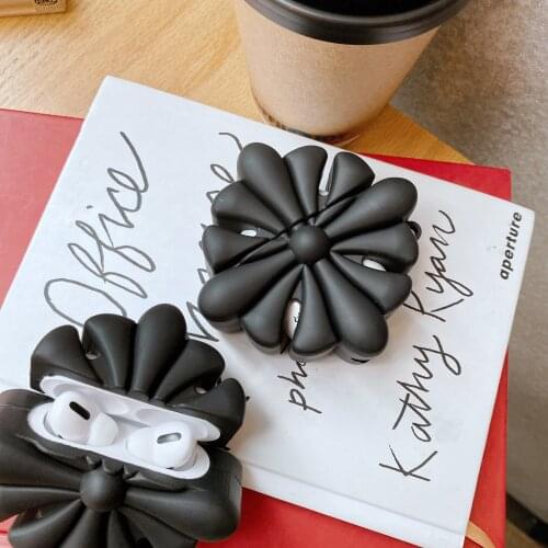 3D Black Flower Cute Cartoon Case for AirPods 1 2 Silicone Bluetooth Earphone Protective Case for Apple Airpods Pro Cover Luxury