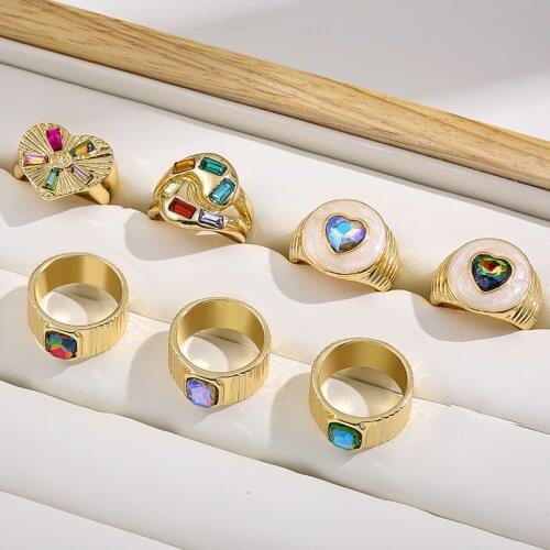 New Trendy Colorful Crystal Rings for Women Punk Gold Chunky Geometric Round Heart Rings Party Friendship Finger Jewelry Gifts