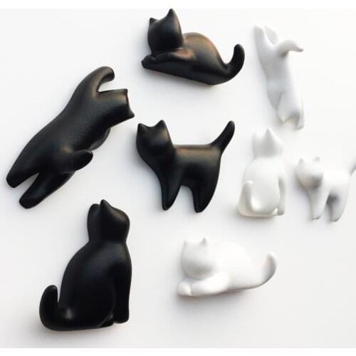 Perfect and Simple Cured 3D Mini Cat Fridge Magnets Tourism Souvenir Refrigerator Magnetic Sticker Collection Handicraft Gift