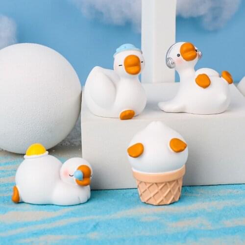 Cute Cartoon White Duck Resin Figurine Miniature Crafts Toy Funny Accessories Decoration Ornament Car Home Desktop Cake Decor
