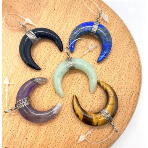 1Pc Natural Semi-precious Stone Pendants Moon Shape DIY for Make Necklace Accessions Bulk Items Wholesale 8 Colors 31x35mm Size
