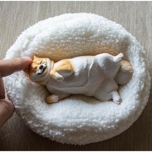M7 Sleeping Shiba Inu Figure Pet Dog Animal Model Collector Car Decor Kids Gift Car Decoration Simulation Dogs Education Toys