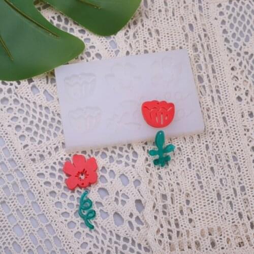 Flower Keychain Earring Combination Earrings Mold Serving Board Silicone Mold Home Decoration Mold Suitable for Women