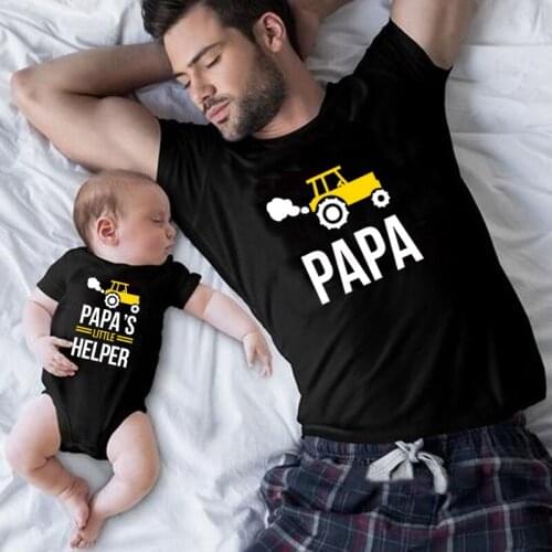 Papa and Papas Little Helper Father and Son Summer Tops Dad and Boys Short Sleeve Matching Clothing 1pc Family Matching Clothes