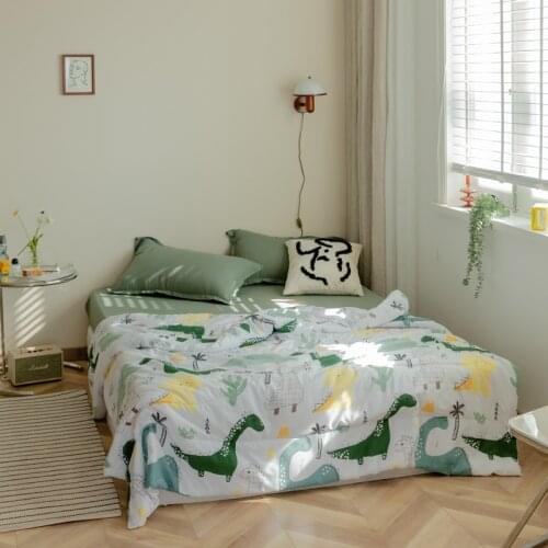 Cartoon Summer Quilt Dinosaur Bedspread Blanket Fashion Thin Comforter Soft Bed Cover Twin Full Queen Quilting Cute Bedclothes