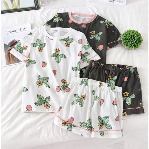Women 2 Piece Pajamas Set Heart Strawberry Print Short Sleeve Pullover Tops Pants Leisure Loose Cotton Lounge Sleepwear