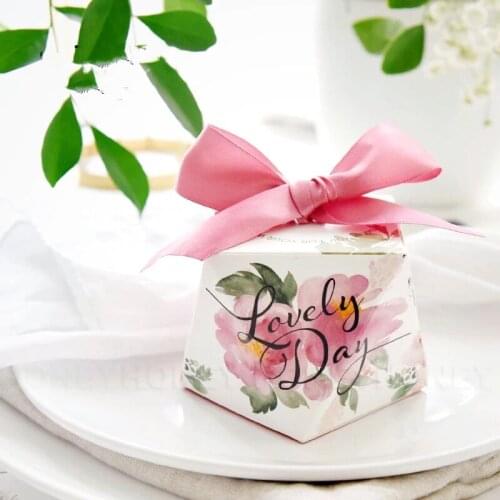 50pcs Diamond shape Lovely Day Pink flower Wedding Favors Return Present Candy Boxes Chocolate Box baby shower Party Gift Box