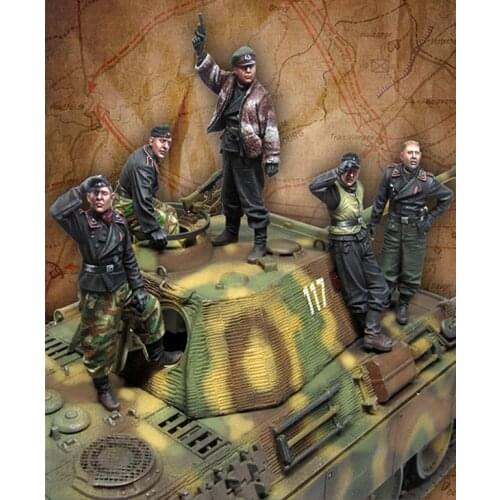 1/35 Resin Model Building Kit Figure Crew 5 peoples (no tank)