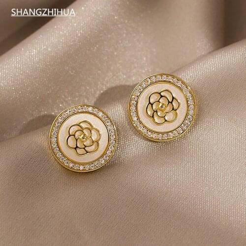 Elegant French Shell Hollow Camellia Earrings Luxury Zircon Premium Earrings for Women, Unusual Party Jewelry Accessories
