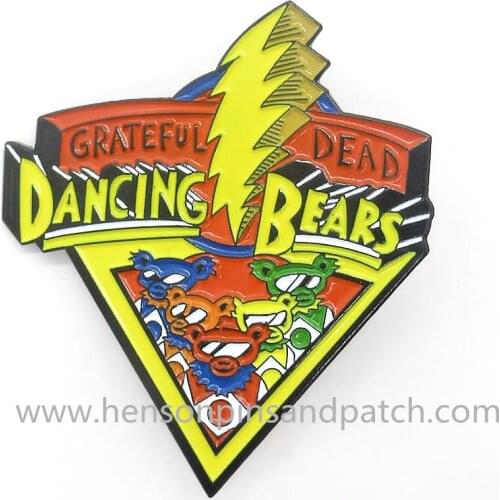 Customized black metal soft enamel cartoon dancing pin badge