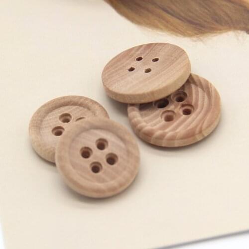 HENGC 4 Holes Natural Wood Coat Buttons For Clothing Small Sweaters Cardigan Handmade Decorative Sewing Accessories Wholesale