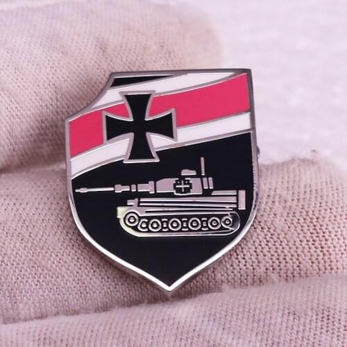 Black Cross Hard Enamel Pins WW2 German Military Brooches Metal Medal Tank Badge Pin Backpack Accessories Jewelry 2021