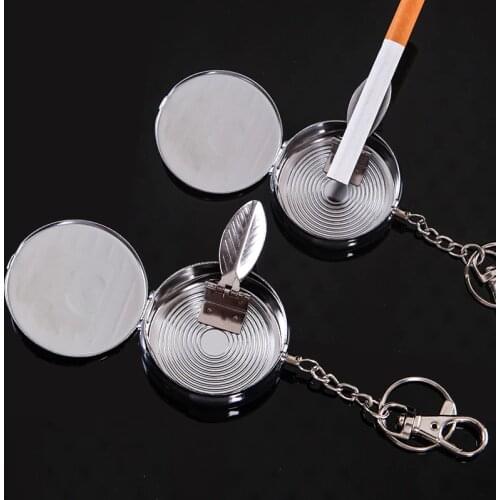 Ashtray Keychain Eco-friendly Portable Mini Cigarette Keychain Metal Alloy Pocket Smoke Ash Tray Random Color gift for friend