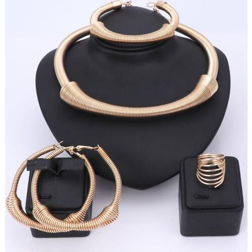 Handmade Dubai Gold Color Jewelry Sets Over Gild Fashion Big Nigerian Wedding Bridal Bijoux African Costume Jewelry Sets