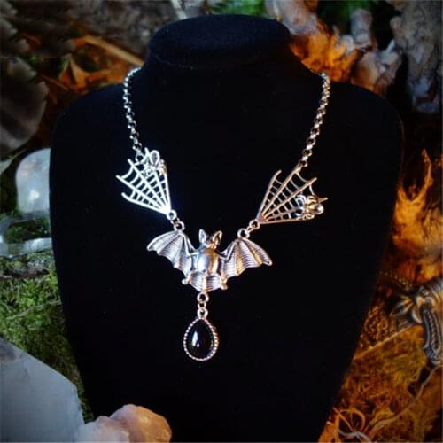 Gothic Wiccan Pagan Witch Jewelry Retro Vampire Bat Spider Web Pendant Collar Necklace Ladies Gift New Fashion Jewelry