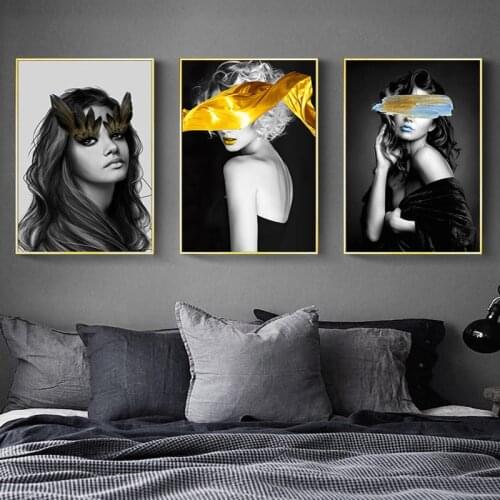 Abstract Wall Art Pictures Fashion Woman Butterfly Lips Gold And White Black Modern Home Canvas Painting Beauty Decor Posters