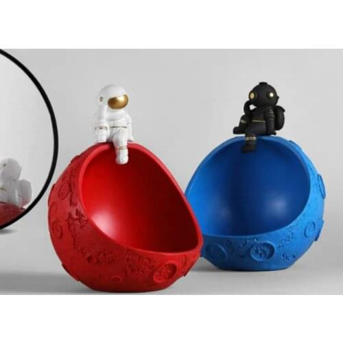 Astronaut Storage Ornaments Candy key Desktop Organize Crafts Cartoon Modern Home Living Room Decoration Astronaut Accessories