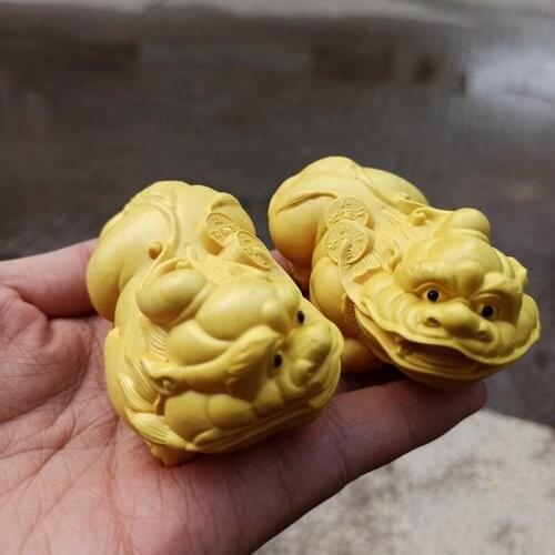 7cm A pair Solid wood lucky pi xiu China God beast Statue Hand-carved Lucky Ward off evil spirits Home decoration statue