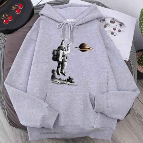 Astronaut Playing Basketball In Space Hoodise Men Comfortable Winter Pullover Fashion Loose Hoodie Sweatshirt Sweater Streetwear