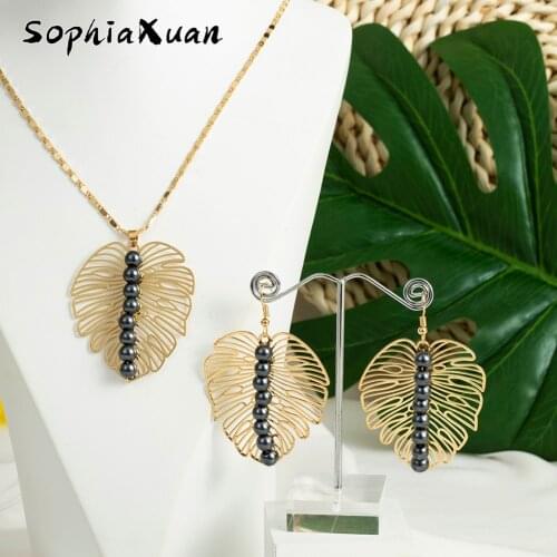 SophiaXuan Hawaiian Jewelry Sets Womens Accessories Leaves Pearl Necklace Set Dold Plated Earrings Necklaces Set for Women New
