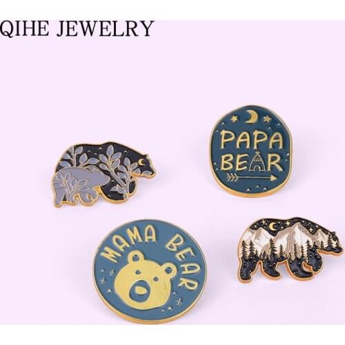 Forest Garden Enamel Pins Mama Bear Papa Bear Brooches Bag Lapel Pin Cartoon Animal Badge Jewelry Gift for Friends Wholesale