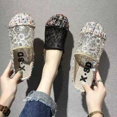 Retro ethnic wind embroidered womens slippers flat-bottom color matching comfortable sandals and slippers old Beijing womens l