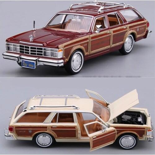 Limited edition Classical Car Chrysler Lebaron Alloy Metal Rural Touring Car Model Diecasts Simulation Retro Car Model Kids Gift